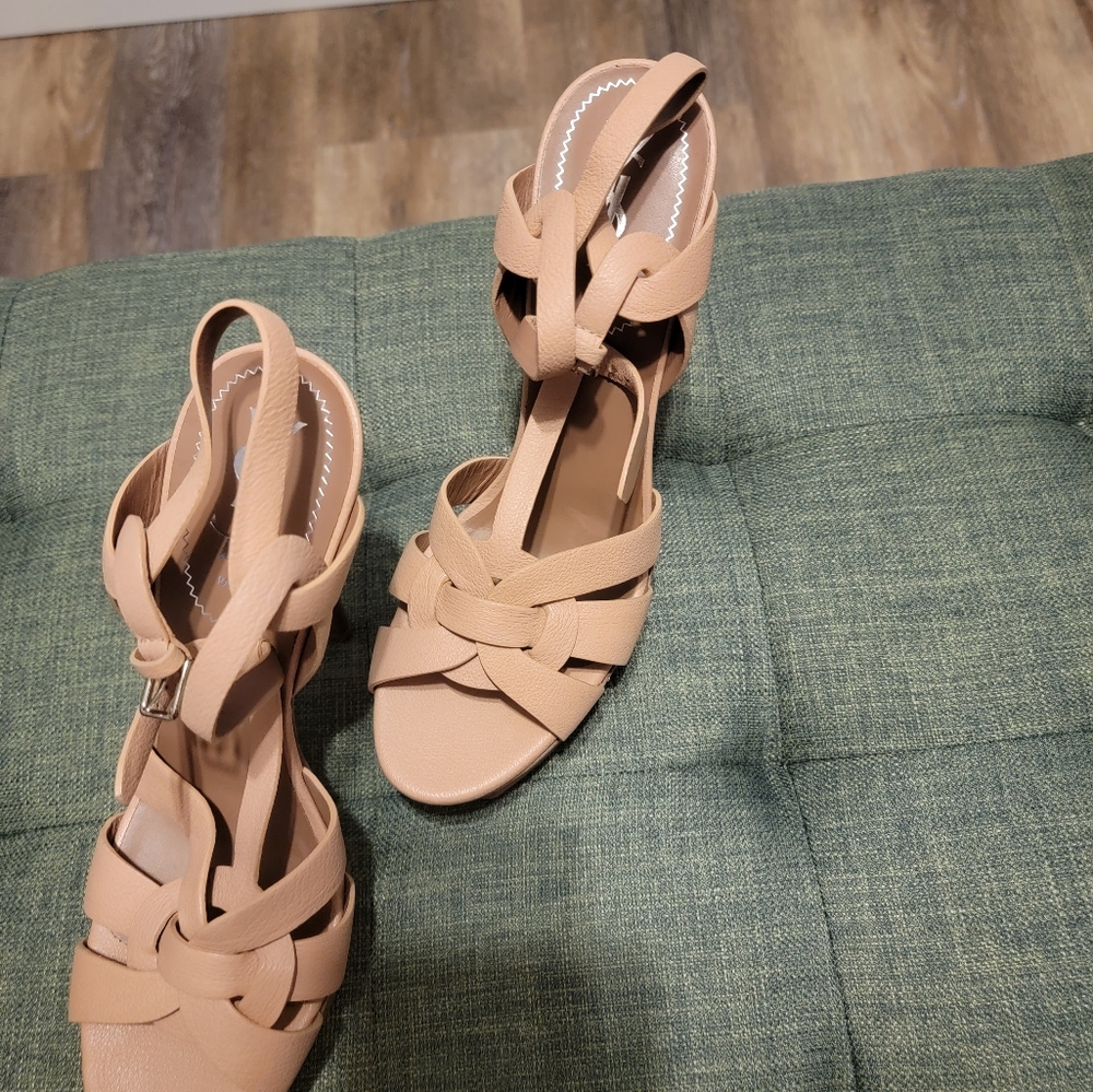 Ysl 105 Tribute Sandals - image 2